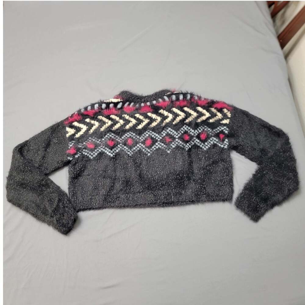 Arizona Jean Co Fuzzy Fair Isle Cropped Sweater Black Pink Cozy Winter Knit